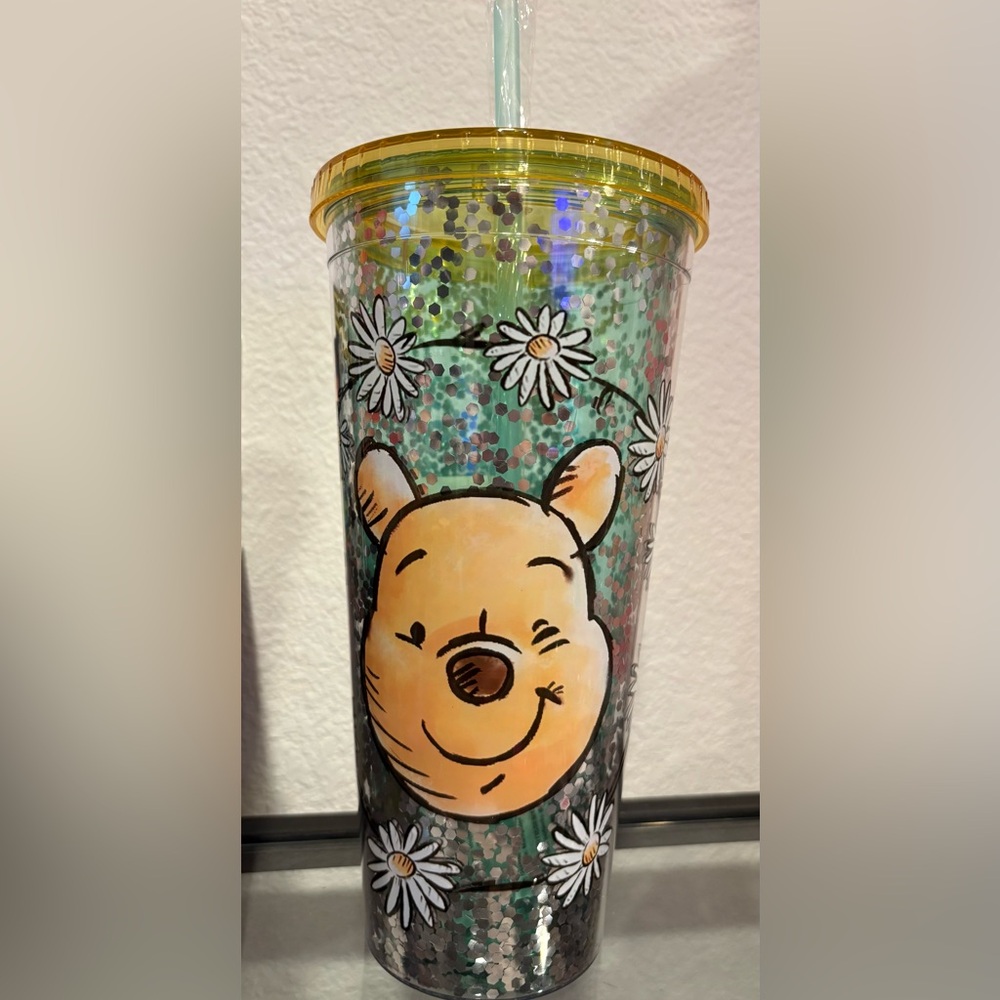 Winnie the Pooh Floral 32oz Tumbler